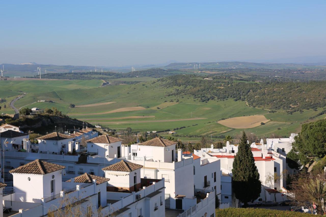 Hostal La Janda Vejer de la Frontera Exterior foto View of Fuente Vaqueros (2012)
