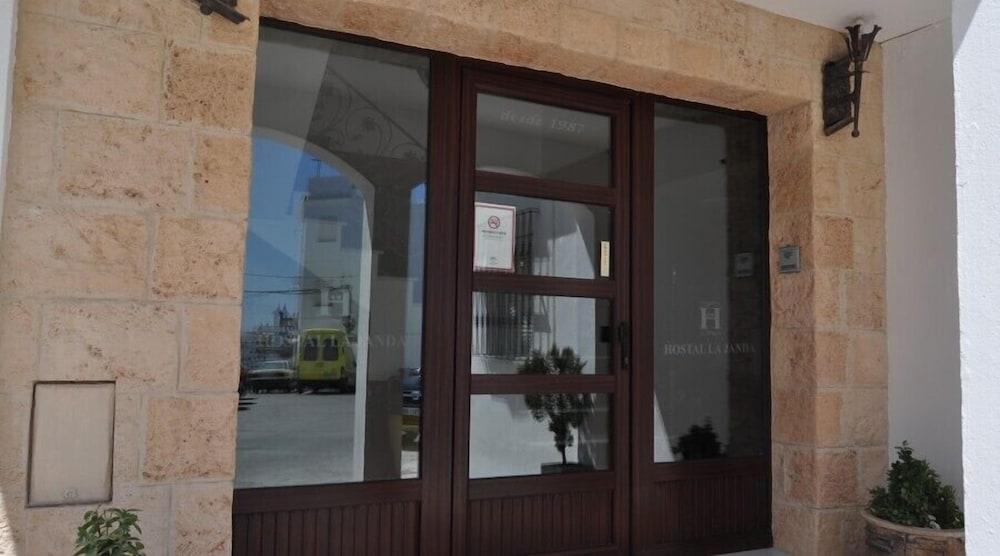 Hostal La Janda Vejer de la Frontera Exterior foto Entrance to the museum
